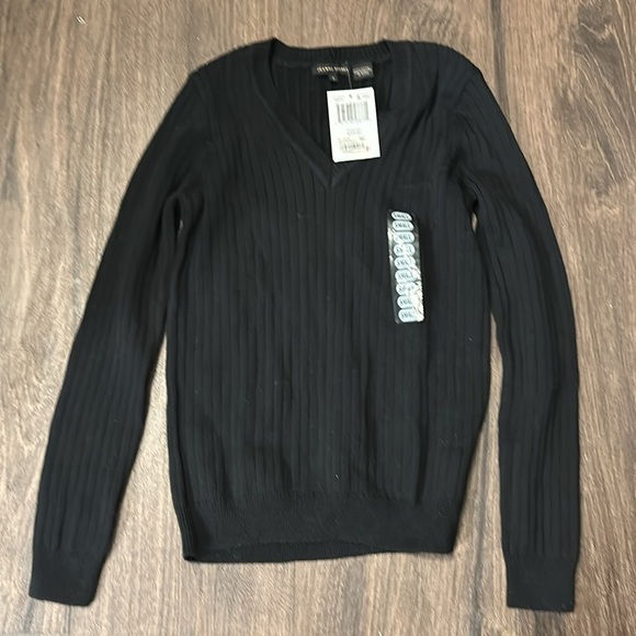 NWT! Jeanne Pierre Black V-Neck Cable Knit Sweater - Picture 4 of 6